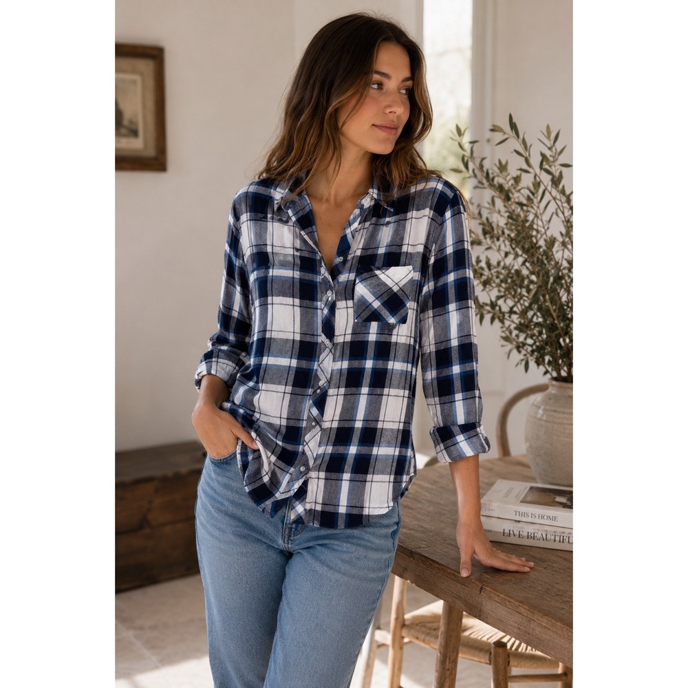 Rails Hunter Plaid Button Down Shirt Women's S White Navy Sapphire 100% Rayon